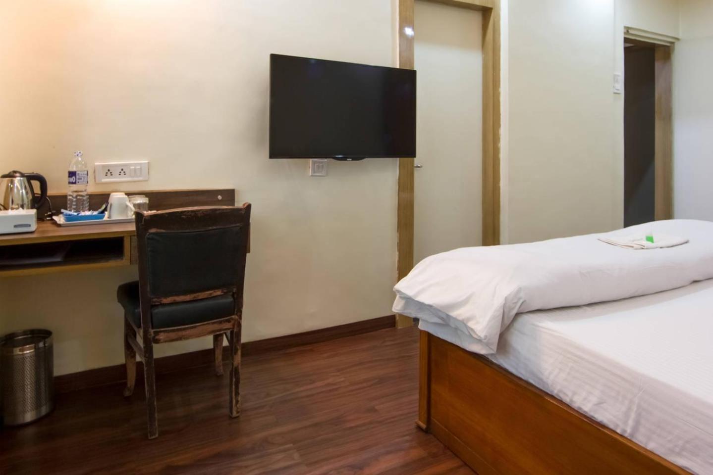 Apple Tree Apartments Koregaon Park Pune Exterior photo