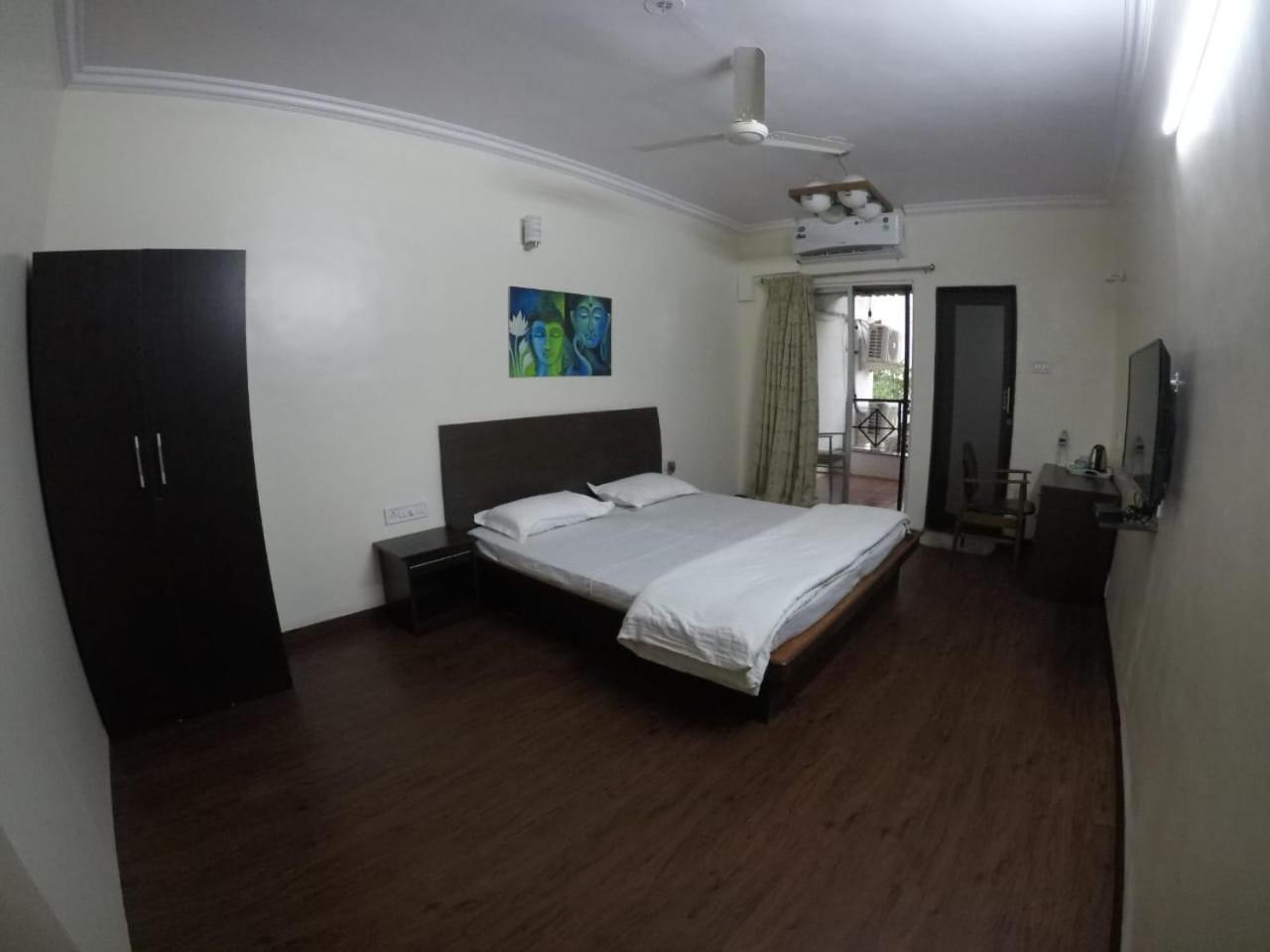 Apple Tree Apartments Koregaon Park Pune Exterior photo